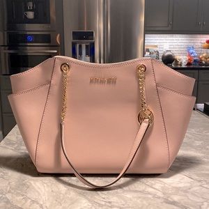 Michael Kors purse, blush pink